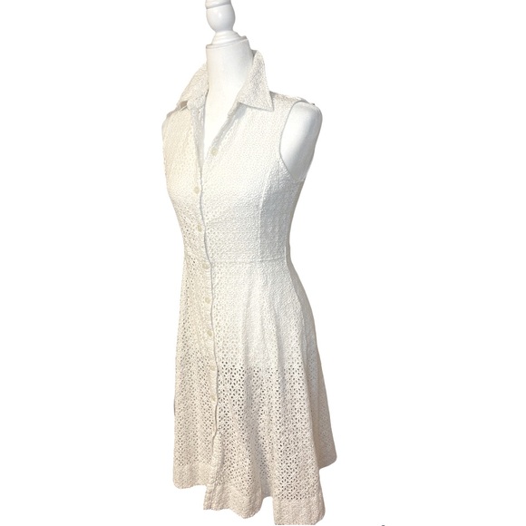 BANANA REPUBLIC - Sleeveless White Eyelet Button down A-Line Dress. Size 6 - Picture 9 of 12